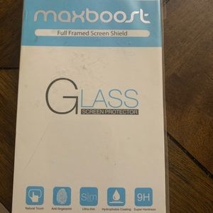Max boost phone shield